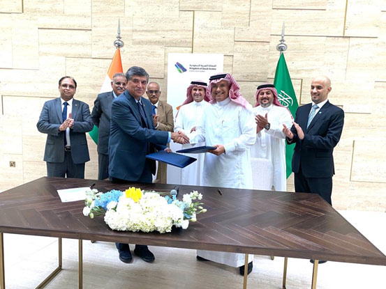ONGC and Saudi Aramco Sign Feedstock & Marketing MoU